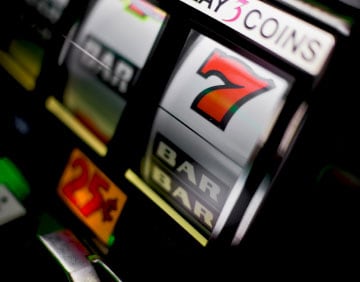 Activité – soirée casino Moment heureurx, moment chanceux ! Tenter la soirée casino pour l'enterrement de vie de célibataire