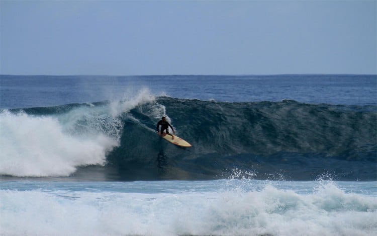 Activité – Surf Activité originale d'enterrement de vie de célibataire : une leçon de surf